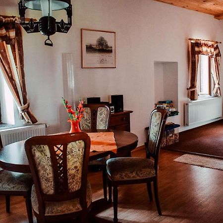 Zidovna Vysoky Chlumec Lejlighedshotel Eksteriør billede
